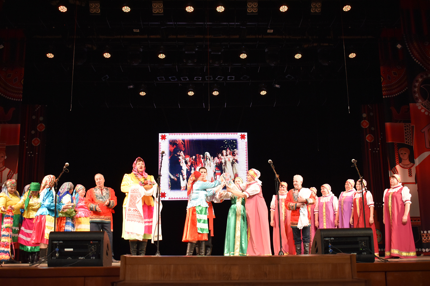  В Саранске стартовал фестиваль «Шумбрат, Мордовия!»