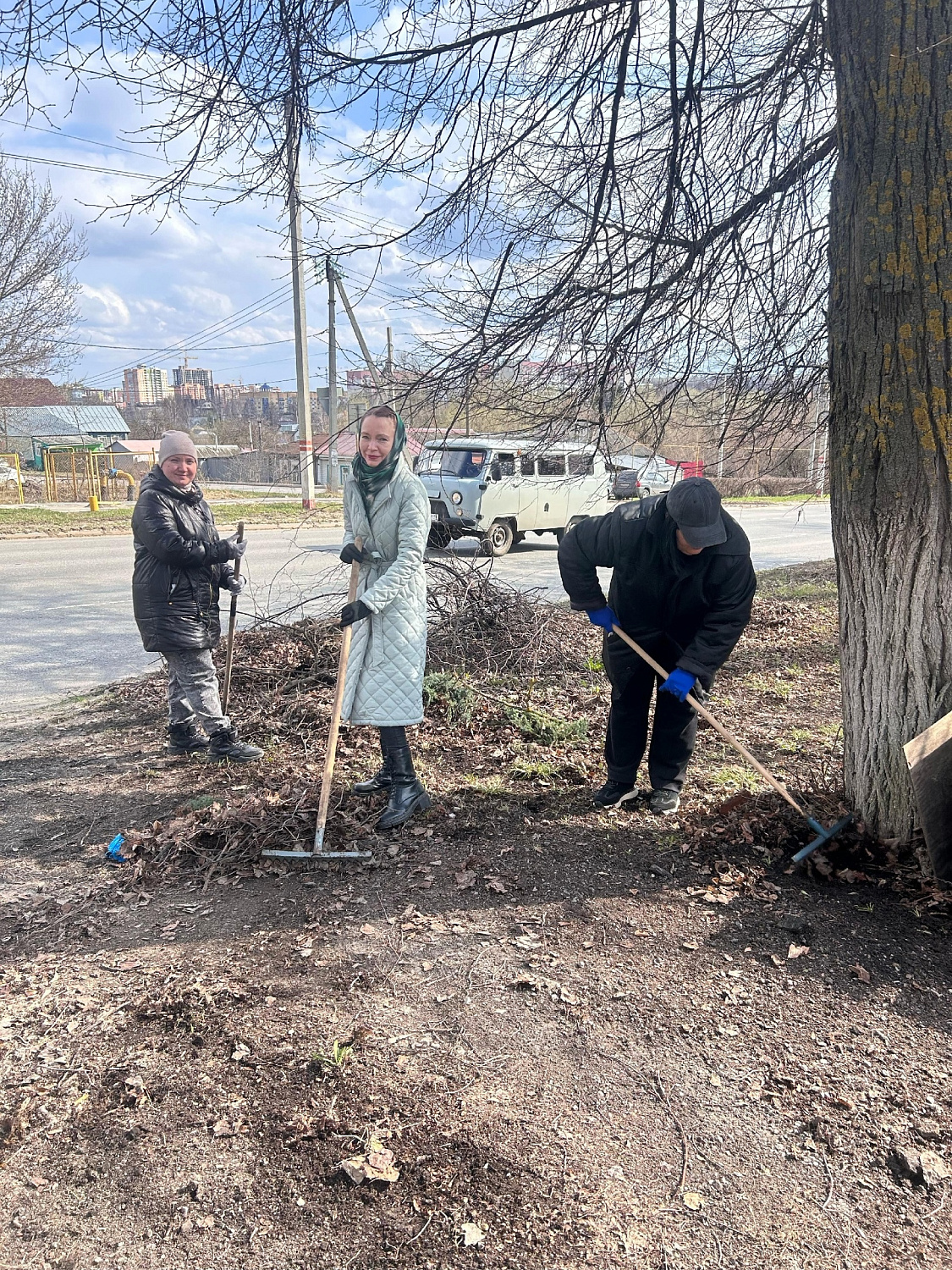Сотрудники Республиканского Дома народного творчества приняли участие в Республиканской акции «Чистый город»