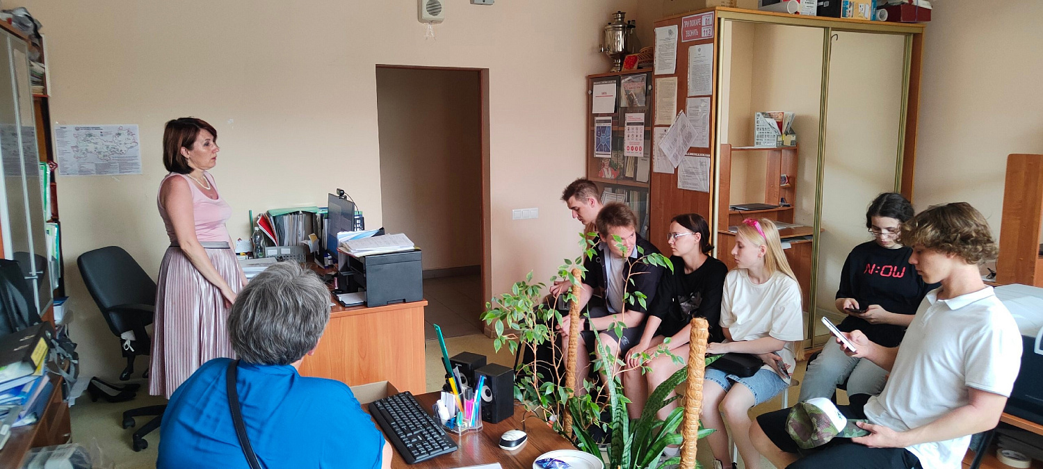 Экскурсия в Республиканский дом народного творчества для студентов