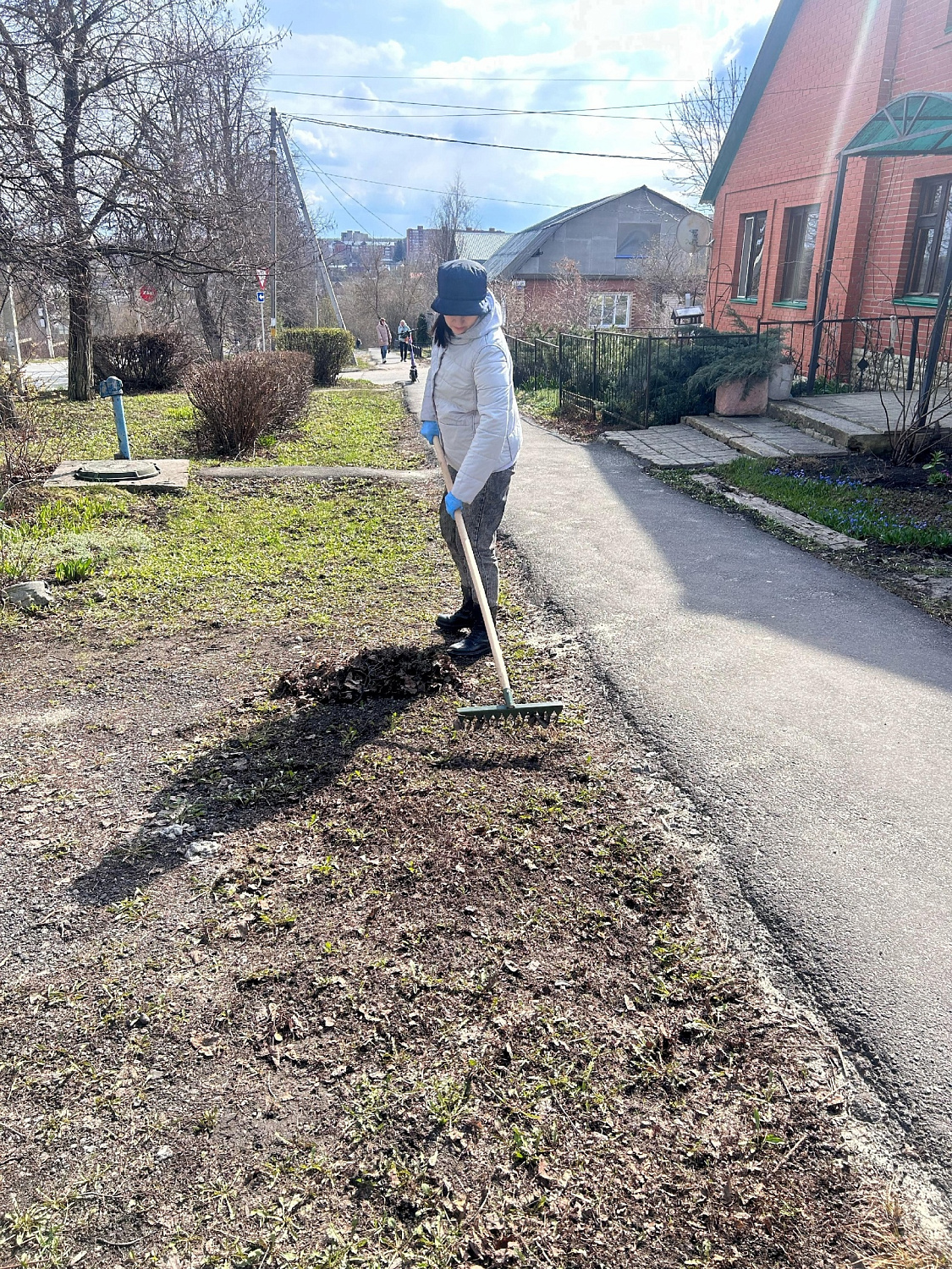 Сотрудники Республиканского Дома народного творчества приняли участие в Республиканской акции «Чистый город»