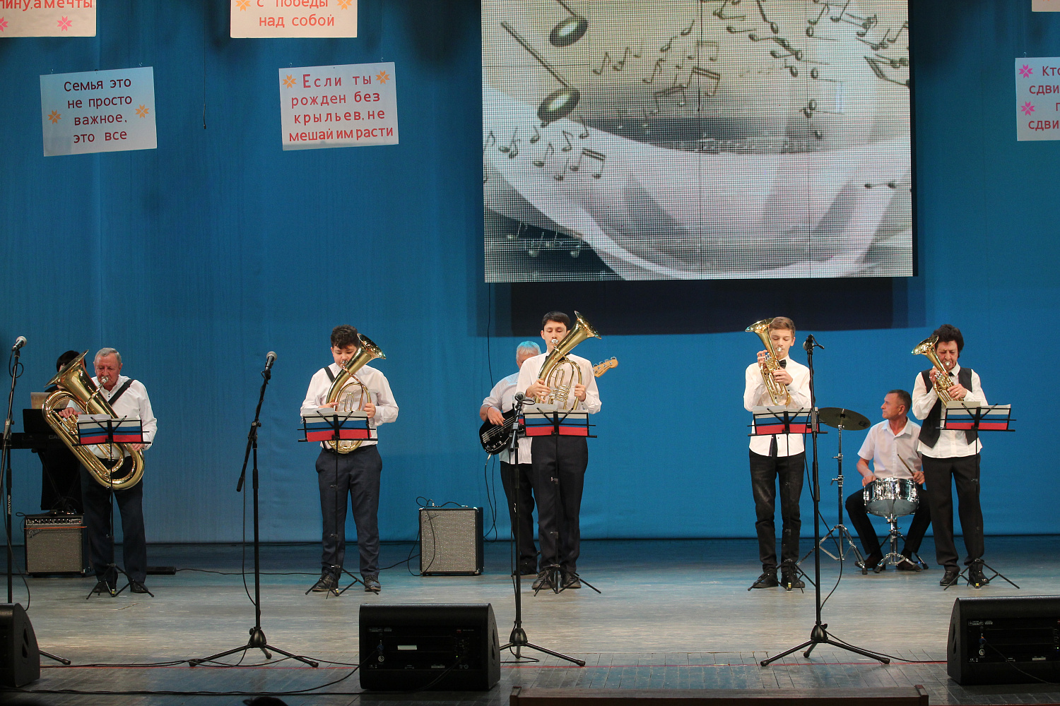 9 ноября эстафету «Шумбрат, Мордовия!» приняли Старошайговский и Большеберезниковский муниципальные районы