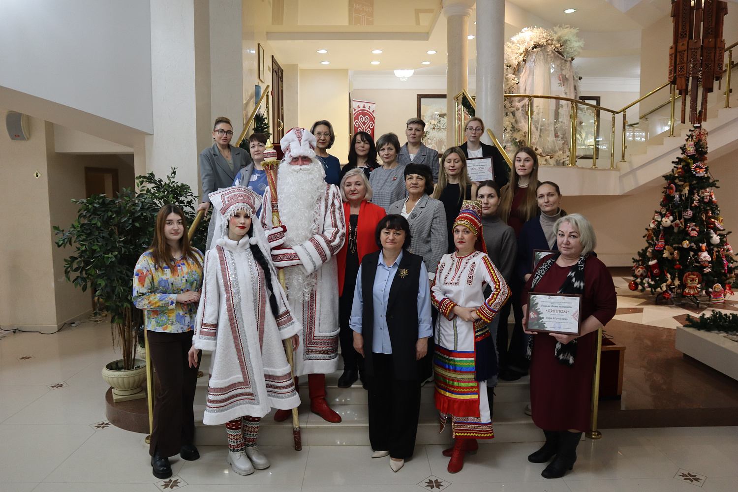 Состоялось награждение победителей конкурса новогодней этно-игрушки 
