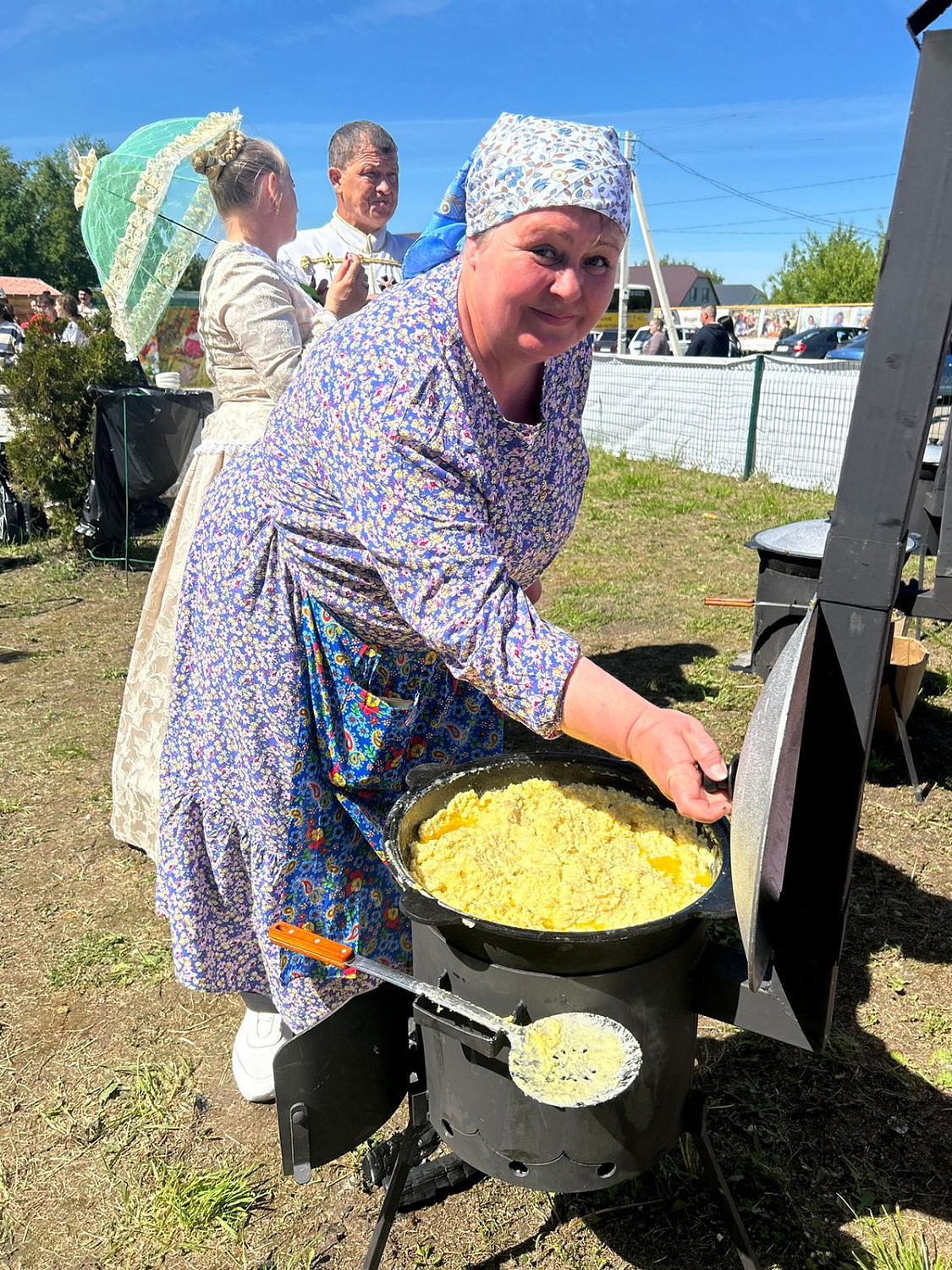 Республиканский национально-фольклорный праздник «День славянской письменности и культуры» Республиканский фестиваль русской народной песни «Околица»