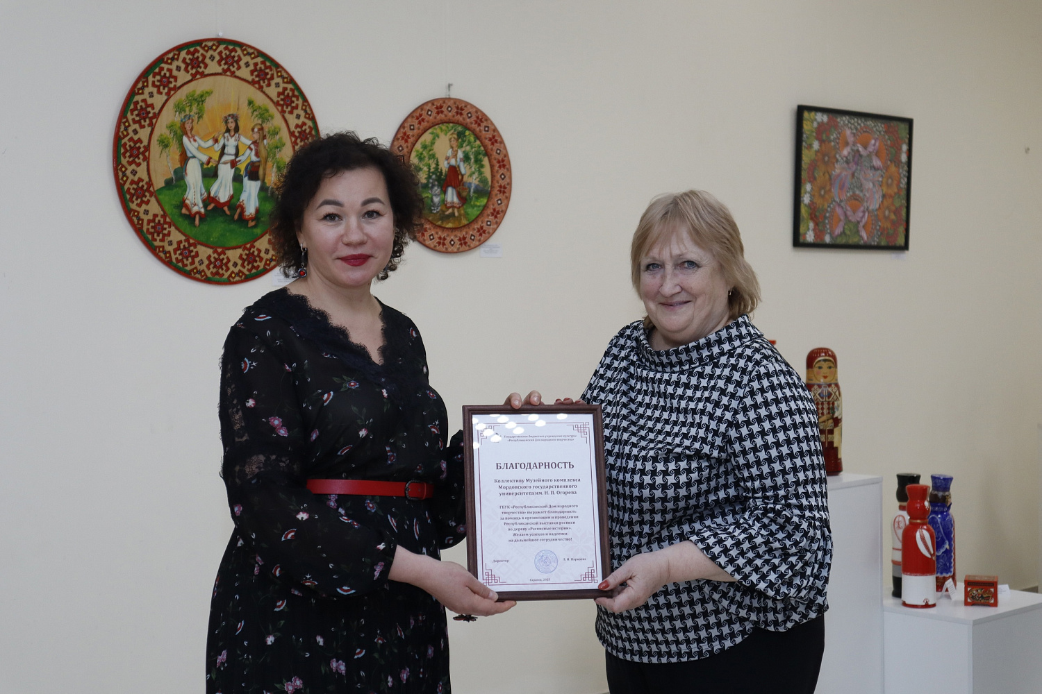 В Саранске открылась выставка «Расписные истории»