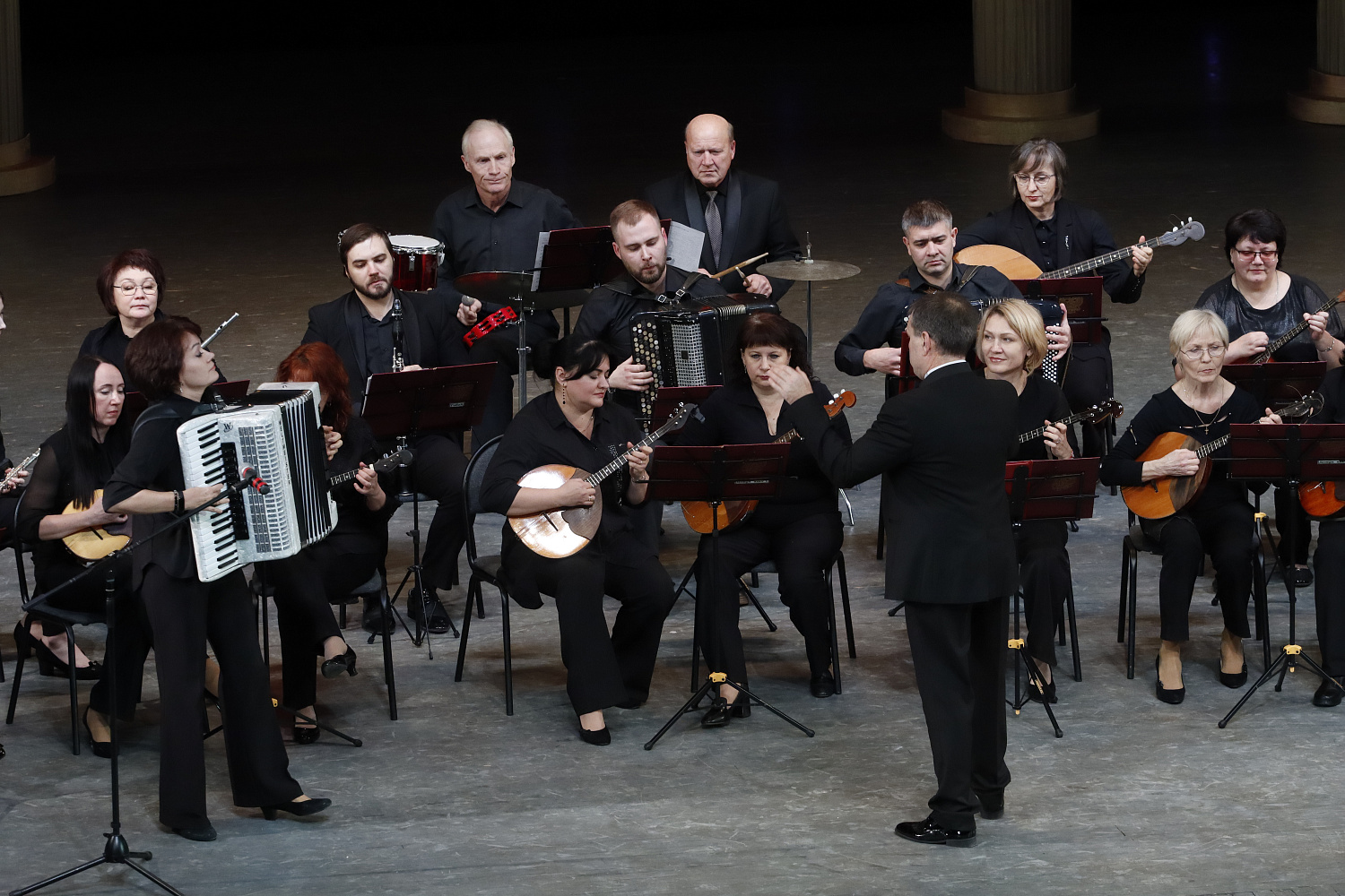 1 декабря праздничный вихрь отчетных концертов «Шумбрат, Мордовия!» завершил г. о. Саранск