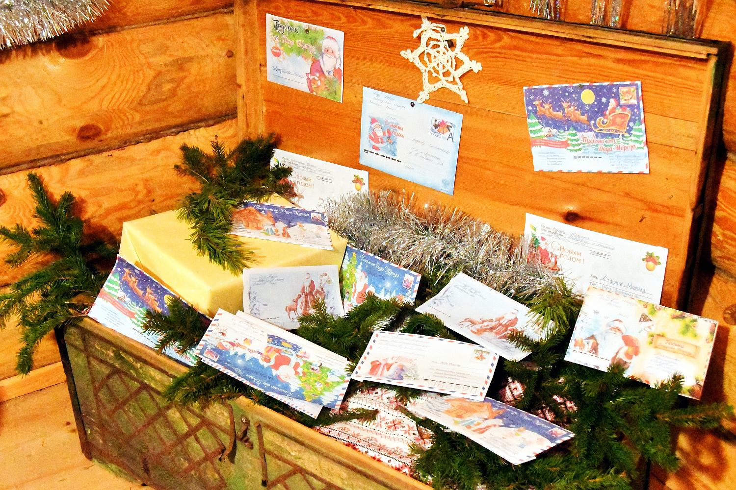 В Атяшево открылась резиденция Деда Мороза